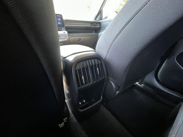Photo of 2024 Ecotronic Gray Pearl Hyundai KONA