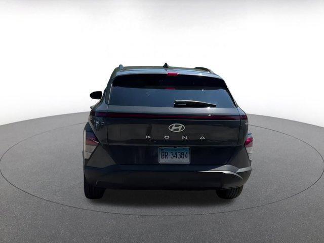 Photo of 2024 Ecotronic Gray Pearl Hyundai KONA