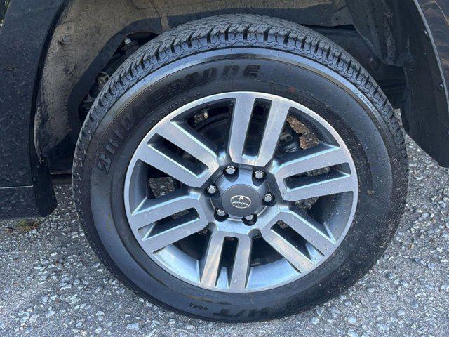 Photo of 2024 Midnight Black Metallic Toyota 4Runner
