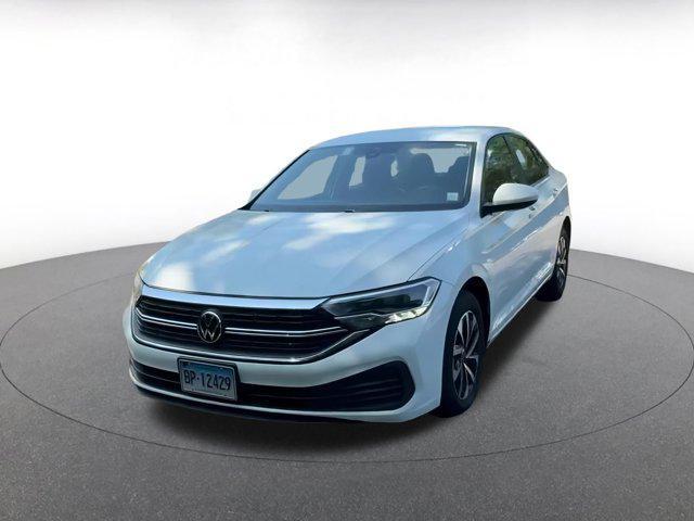 Photo of 2024 Pure White Volkswagen Jetta