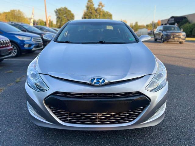 Photo of 2013 Hyper Silver Metallic Hyundai SONATA Hybrid