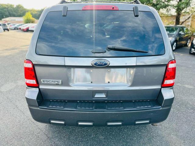 Photo of 2012 Sterling Gray Metallic Ford Escape
