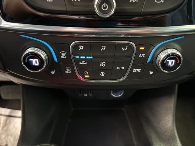 Photo of 2020 Graphite Metallic Chevrolet Traverse