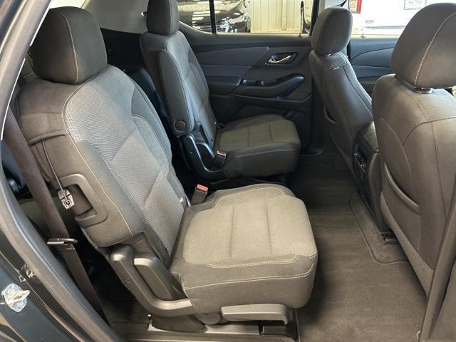 Photo of 2020 Graphite Metallic Chevrolet Traverse