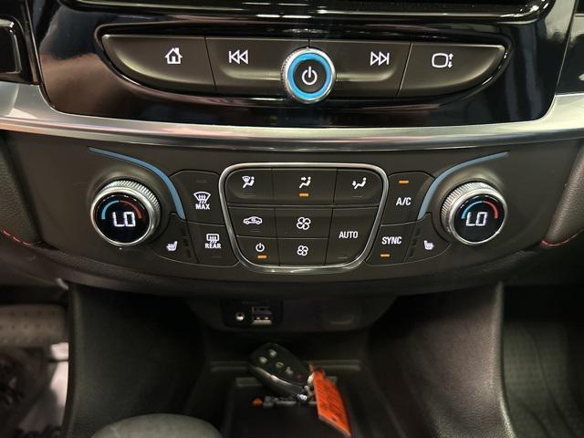 Photo of 2024 Mosaic Black Metallic Chevrolet Traverse