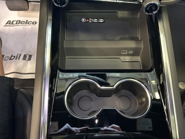 Photo of 2025 Iridescent Pearl Tricoat Chevrolet Tahoe