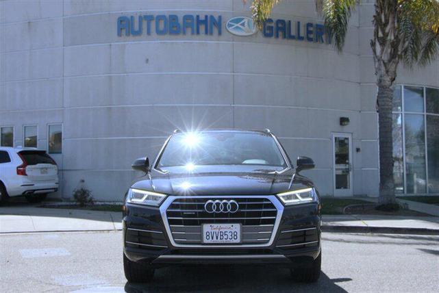 Photo of 2018 Moonlight Blue Metallic Audi Q5
