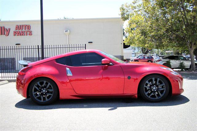 Photo of 2019 Passion Red Nissan 370Z