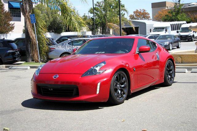 Photo of 2019 Passion Red Nissan 370Z