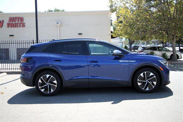 Photo of 2021 Dusk Blue Metallic Volkswagen ID.4