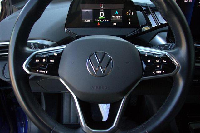 Photo of 2021 Dusk Blue Metallic Volkswagen ID.4