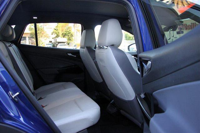 Photo of 2021 Dusk Blue Metallic Volkswagen ID.4