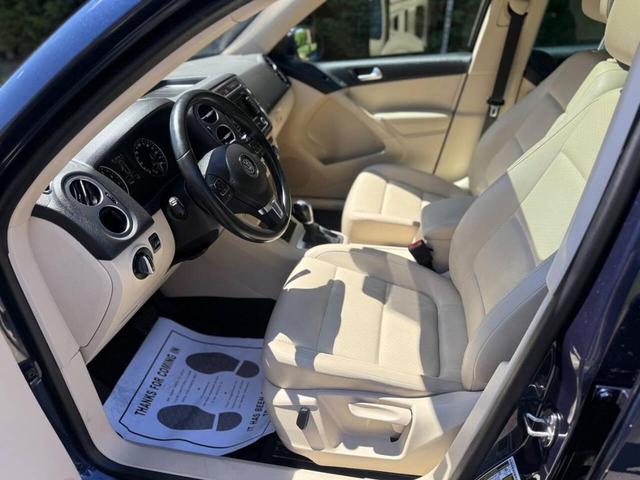 Photo of 2013 Night Blue Metallic Volkswagen Tiguan