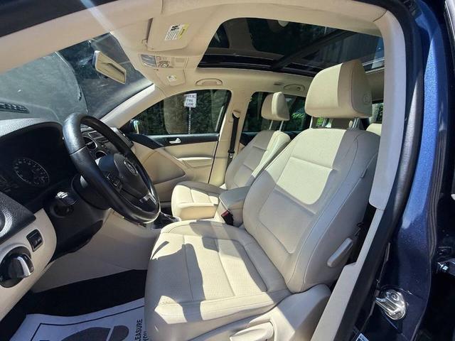 Photo of 2013 Night Blue Metallic Volkswagen Tiguan