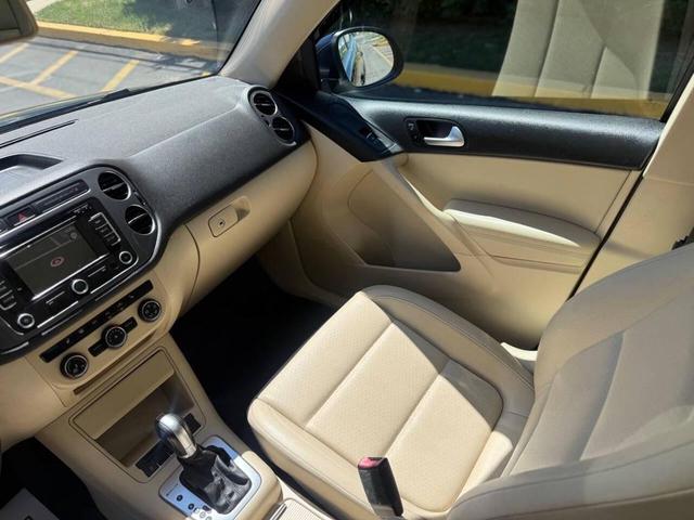 Photo of 2013 Night Blue Metallic Volkswagen Tiguan