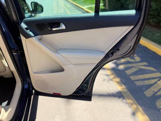 Photo of 2013 Night Blue Metallic Volkswagen Tiguan