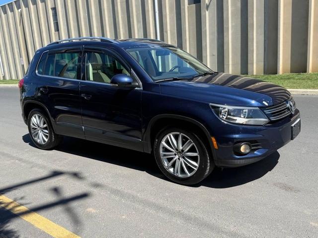 Photo of 2013 Night Blue Metallic Volkswagen Tiguan