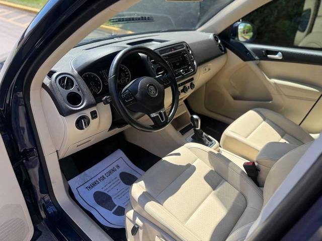 Photo of 2013 Night Blue Metallic Volkswagen Tiguan