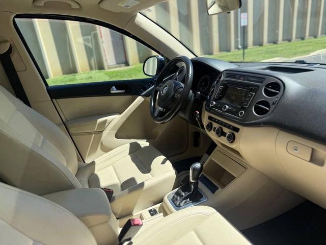 Photo of 2013 Night Blue Metallic Volkswagen Tiguan