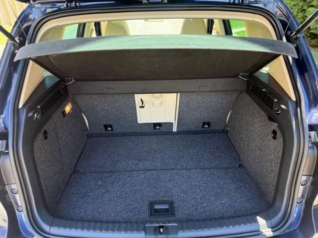 Photo of 2013 Night Blue Metallic Volkswagen Tiguan