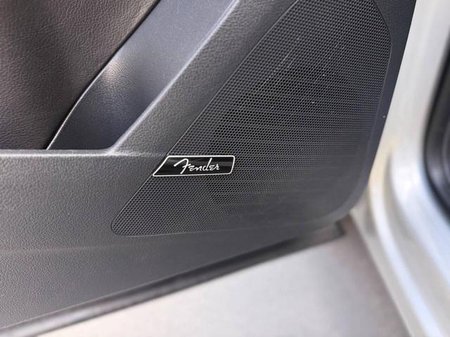 Photo of 2015 Reflex Silver Metallic Volkswagen Tiguan