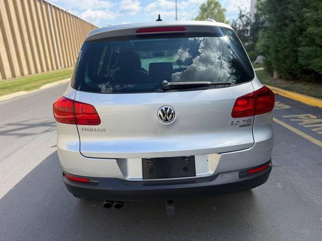 Photo of 2015 Reflex Silver Metallic Volkswagen Tiguan