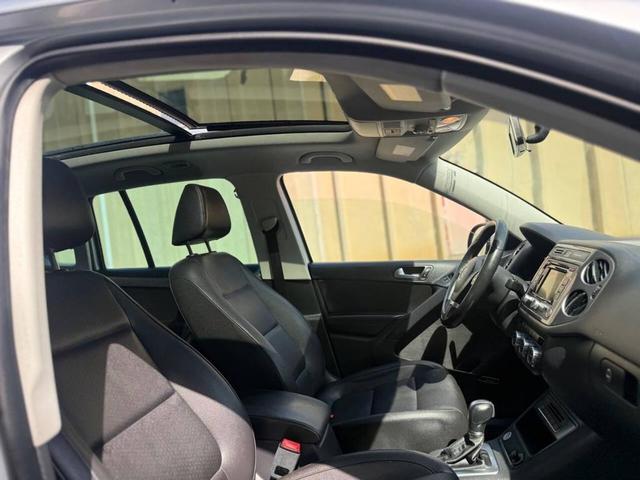 Photo of 2015 Reflex Silver Metallic Volkswagen Tiguan