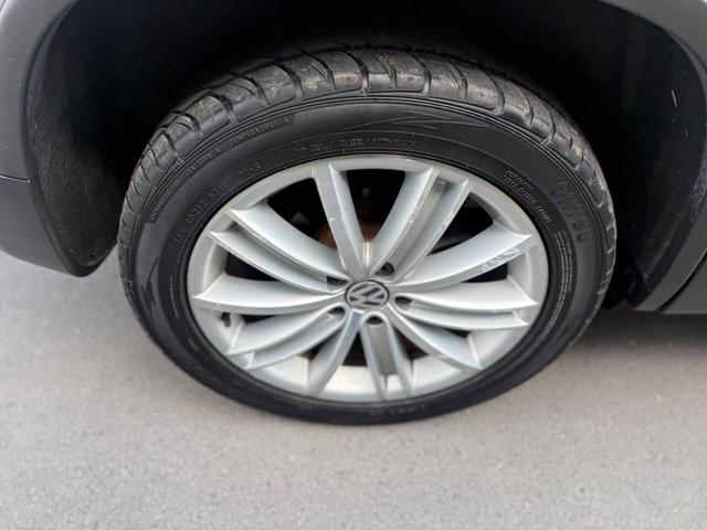 Photo of 2015 Reflex Silver Metallic Volkswagen Tiguan