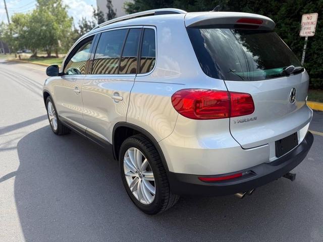 Photo of 2015 Reflex Silver Metallic Volkswagen Tiguan