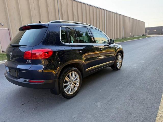 Photo of 2016 Night Blue Metallic Volkswagen Tiguan