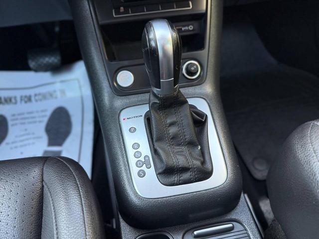 Photo of 2016 Night Blue Metallic Volkswagen Tiguan