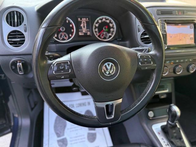 Photo of 2016 Night Blue Metallic Volkswagen Tiguan