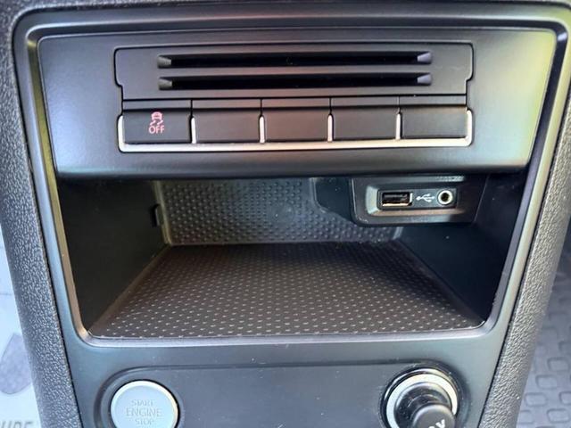 Photo of 2016 Night Blue Metallic Volkswagen Tiguan