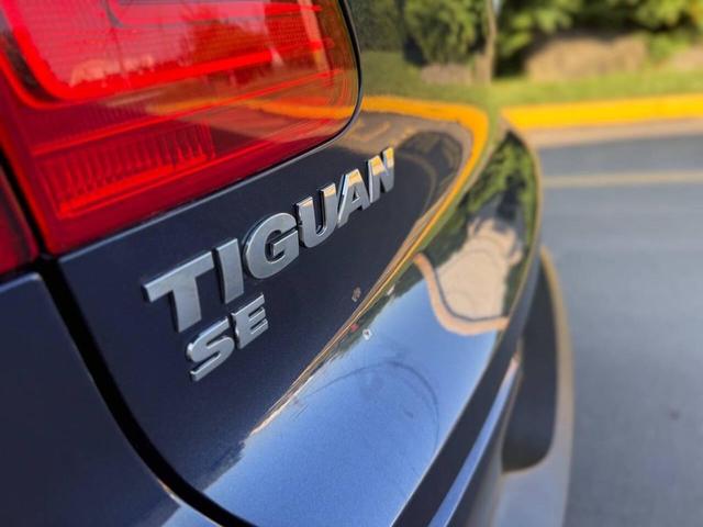 Photo of 2016 Night Blue Metallic Volkswagen Tiguan