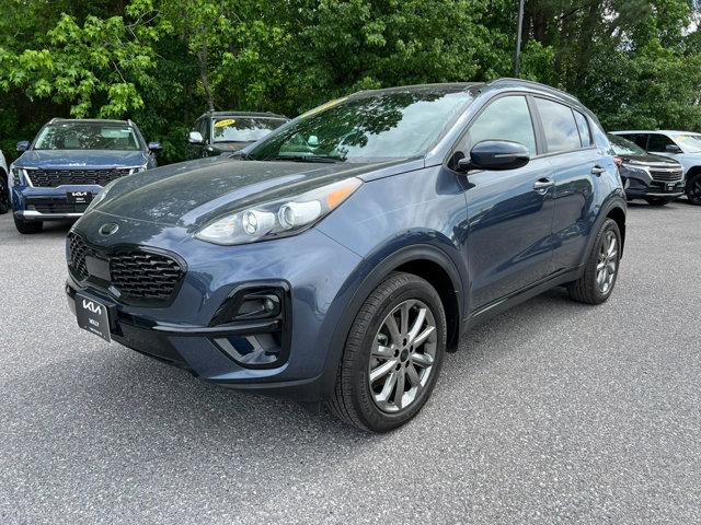 Photo of 2022 Pacific Blue Kia Sportage