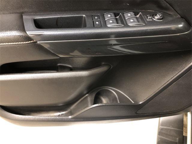 Photo of 2021 Summit White GMC Canyon
