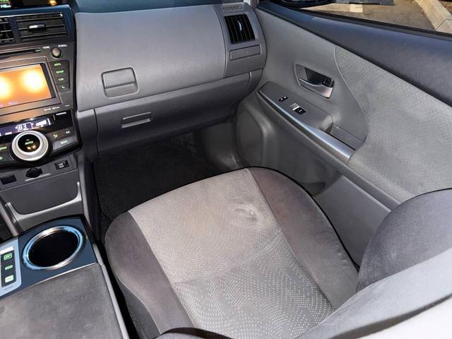 Photo of 2012 Black Toyota Prius v