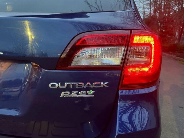 Photo of 2015 Lapis Blue Pearl Subaru Outback
