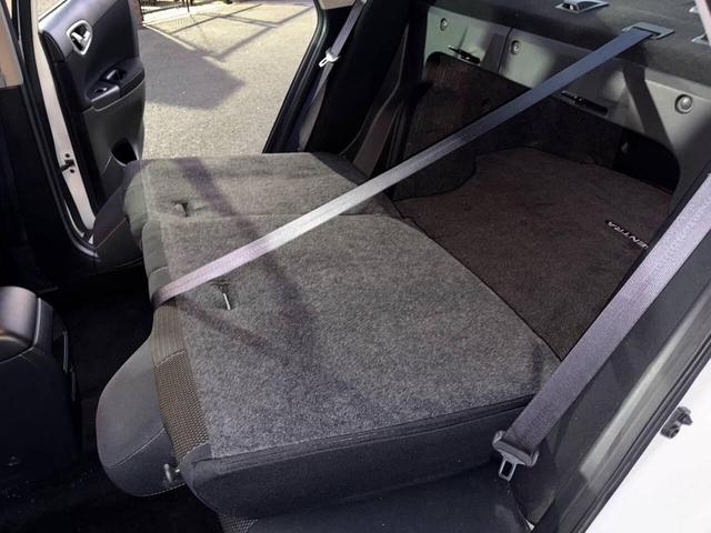 Photo of 2014 Aspen White Nissan Sentra