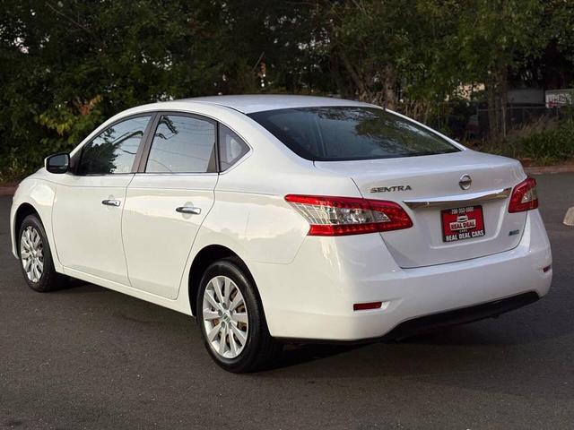 Photo of 2014 Aspen White Nissan Sentra