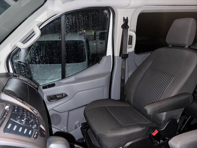 Photo of 2017 Oxford White Ford Transit-350