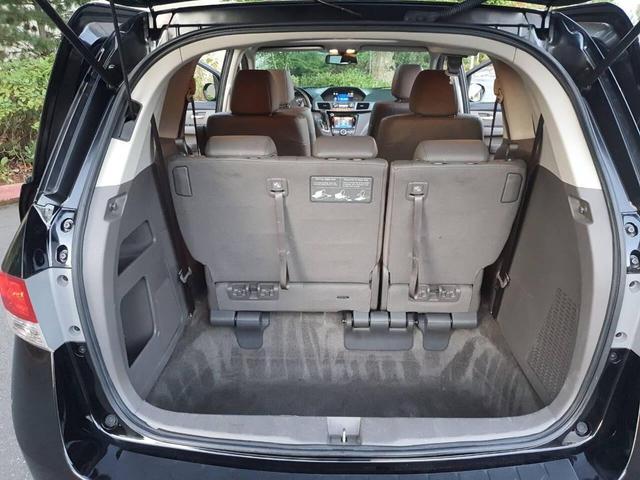 Photo of 2014 Crystal Black Pearl Honda Odyssey