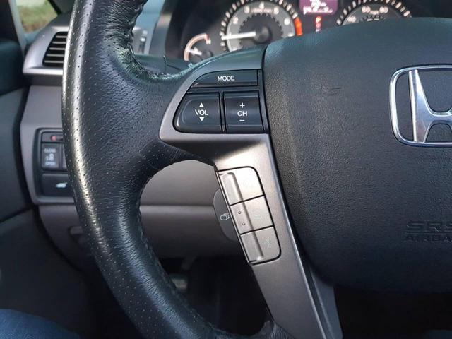 Photo of 2014 Crystal Black Pearl Honda Odyssey
