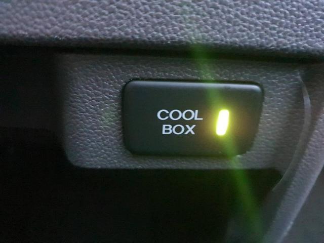 Photo of 2014 Crystal Black Pearl Honda Odyssey