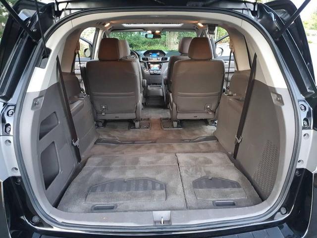 Photo of 2014 Crystal Black Pearl Honda Odyssey