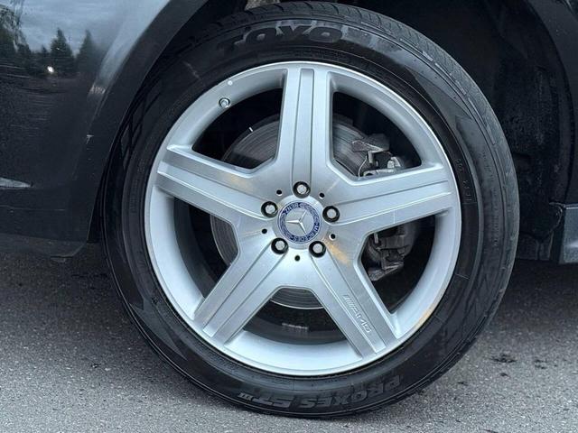 Photo of 2010 Black Mercedes-Benz M-Class