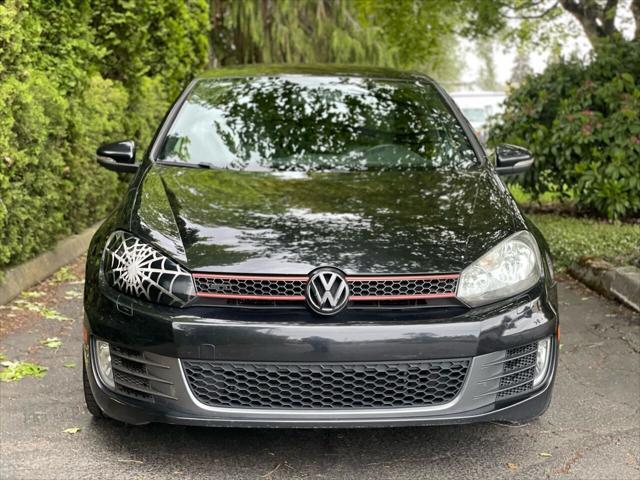 Photo of 2013 Deep Black Pearl Metallic Volkswagen GTI