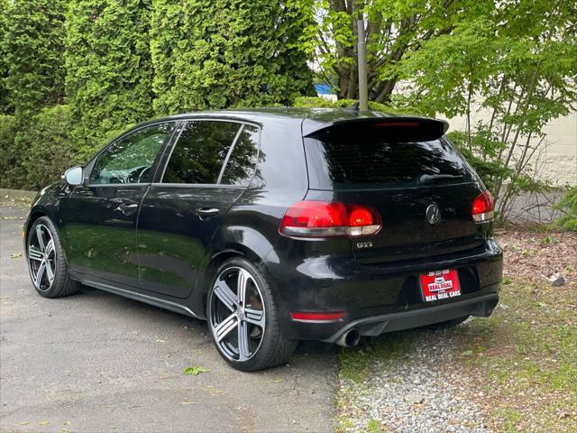 Photo of 2013 Deep Black Pearl Metallic Volkswagen GTI