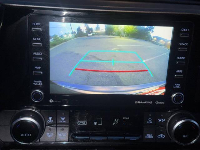 Photo of 2022 Gray Toyota Highlander