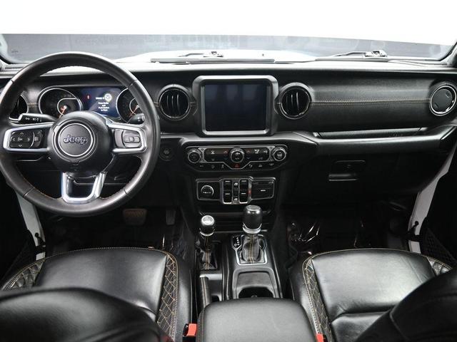 Photo of 2023 Bright White Clearcoat Jeep Gladiator